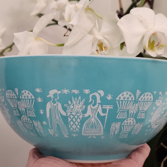 Vintage 50s Turquoise Amish Butterprint Pyrex Bowl - Picture 8 of 10